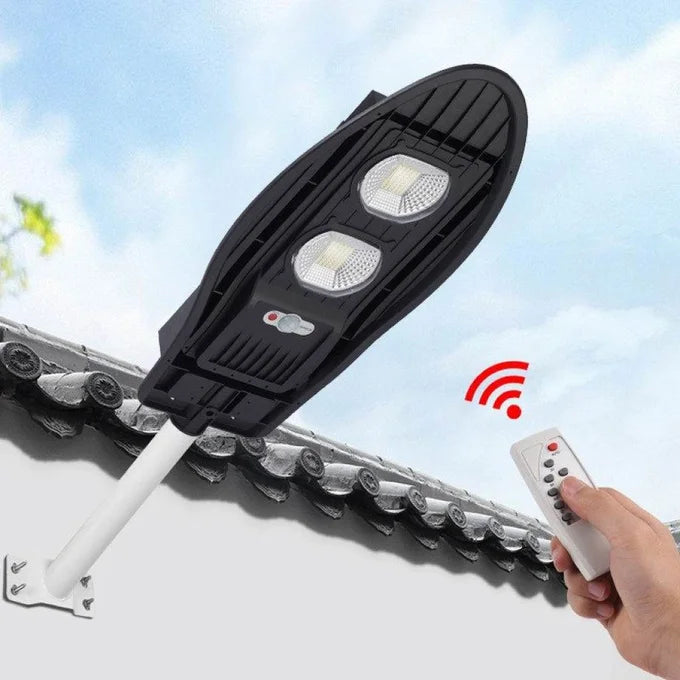 مصباح شمسي COBRA 100W — إضاءة احترافية قوية بضمان 12شهر
